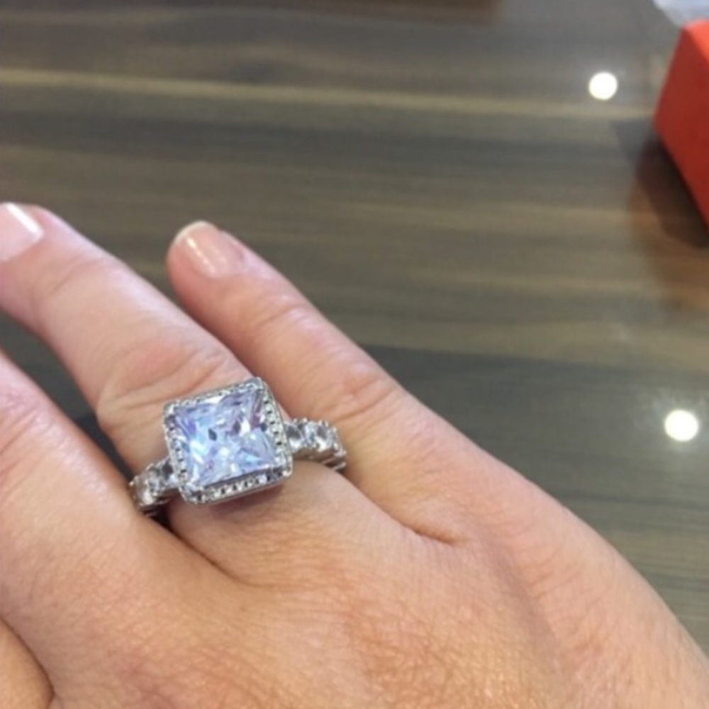 New wedding engagement ring - Picture 7 of 7